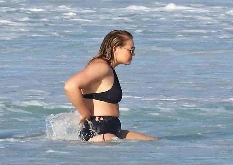 Böyük bədən model bu dəfə... - FOTOLAR